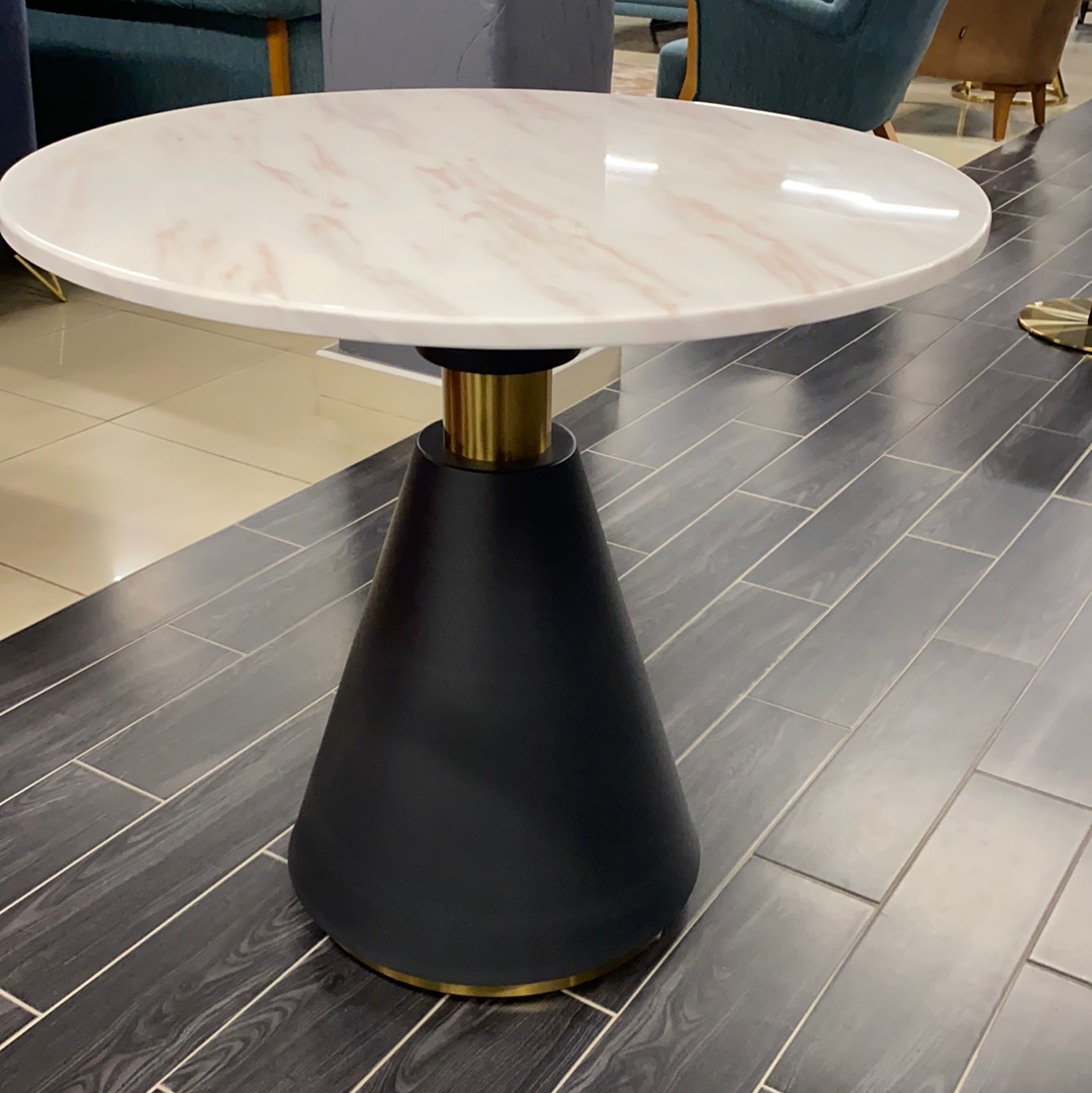 Madison Round Dining Table