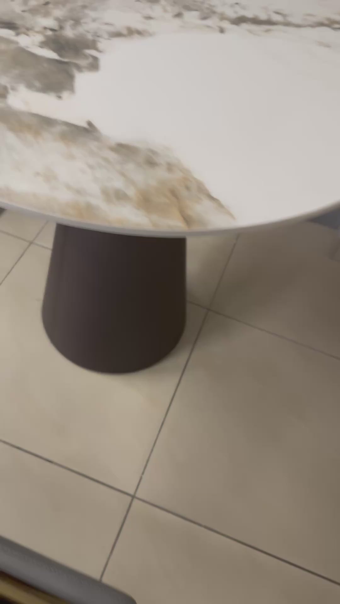 Tierra Round Dining Table – Marble Look Stone – Gold Base
