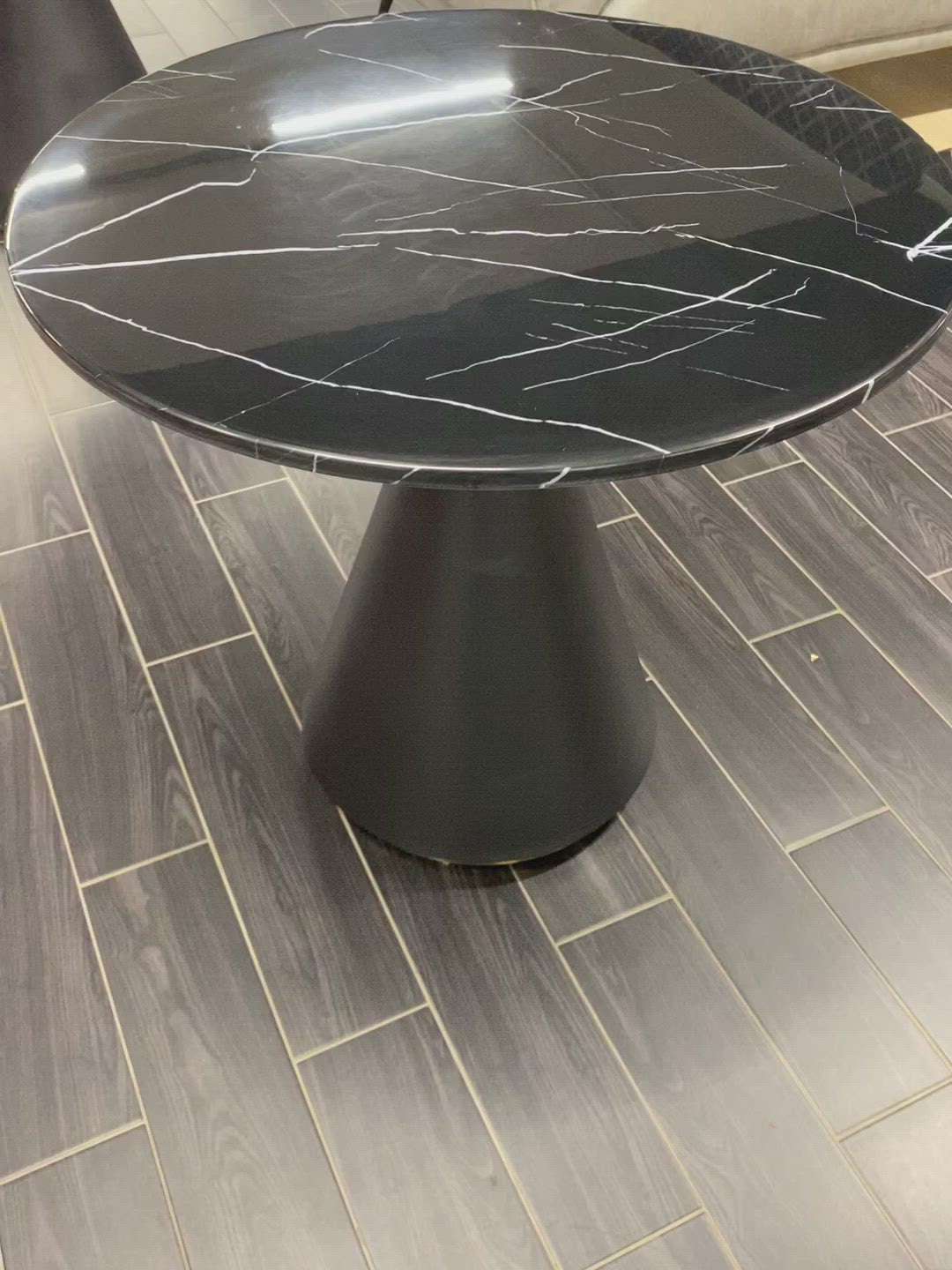 Madison Round Dining Table