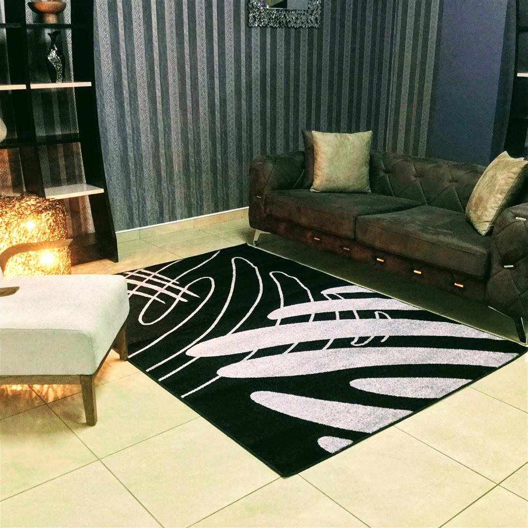 Delana New Modern Black Area Rug, Size 2.3 x 1.6 M - NuvoItalia