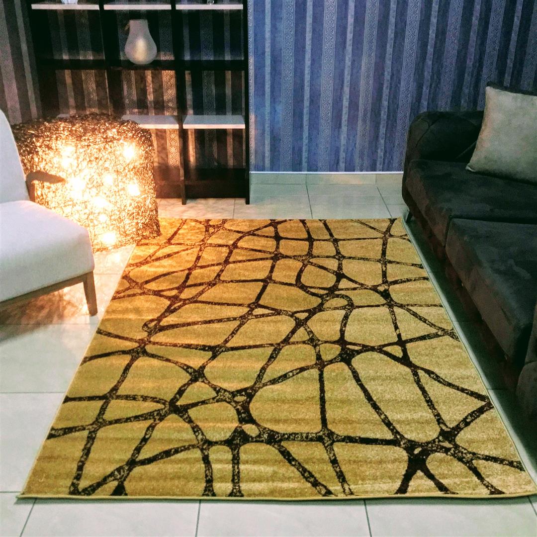 Addilyn Golden Beige Area Rug, Size 2.3 x 1.6 M - NuvoItalia