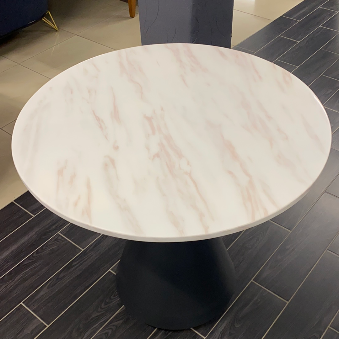 Madison Round Dining Table